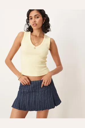 ASOS Camiseta amarillo de tirantes con cuello de pico de canalé de