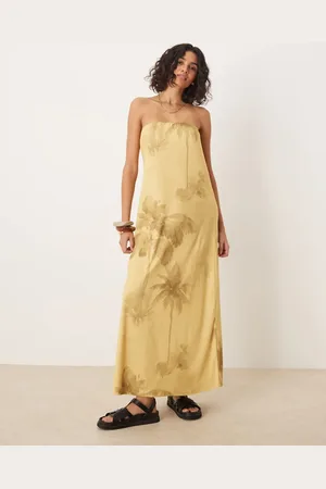 ASOS Vestido largo amarillo con estampado de palmeras, detalle floral y escote palabra de honor de -Multicolor