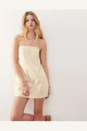 Monki Vestido corto pastel estampado con tirantes anudados de popelina de algodón de