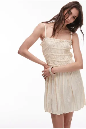 Topshop Vestido corto beis con pecho fruncido de tejido técnico rugoso de -Neutro