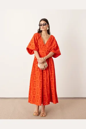 ASOS Vestido midi escotado con mangas amplias y bordado inglés de -Negro