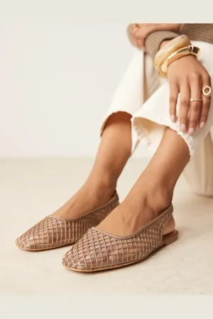 ASOS Bailarinas marrón topo destalonadas con puntera fina y diseño entretejido Lisse de