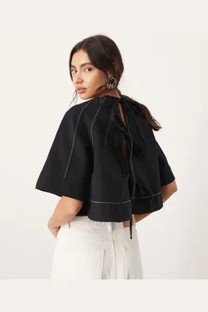 ASOS Top con detalle de costuras y lazadas en la espalda de sarga de