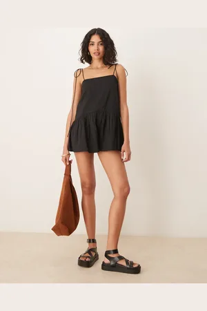 ASOS Mono corto de tirantes finos con cintura baja y falda de corte amplio de