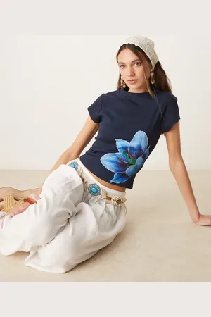 ASOS Camiseta con diseño encogido y estampado de flor azul de