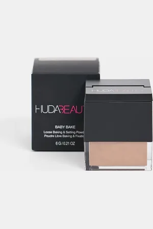 HUDA BEAUTY Polvos fijadores y de contorno sueltos Baby Bake de -Beis