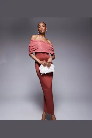 ASOS Vestido midi con escote Bardot moldeado con detalle de tafetán de ASOS DESIGN Tall