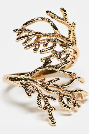 ASOS Anillo con diseño de coral de