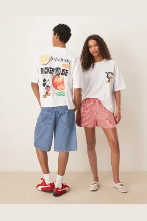 ASOS Camiseta blanca unisex de corte cuadrado extragrande con estampados de Mickey Mouse y fruta de Disney de