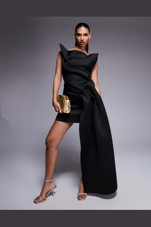ASOS Vestido corto con escote Bardot moldeador, pliegues estructurados y detalle de fajín de tejido efecto neopreno de