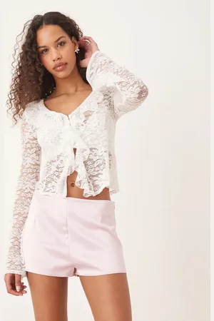ASOS Top traslúcido de manga larga con volantes y detalle de corchete de encaje de