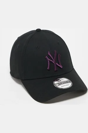 New Era Gorra negra con logo de los NY Yankees color ciruela 9Forty de