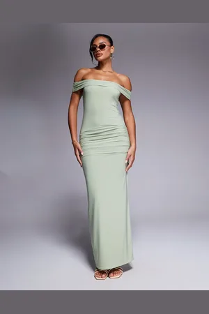 Kaiia Vestido largo ceñido con escote Bardot y cintura fruncida exclusivo de -Azul marino