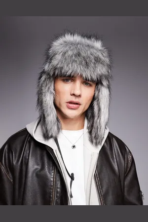 ASOS Gorro de estilo cazador de piel sintética de