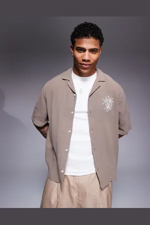 ASOS Camisa verde de corte cuadrado con cuello de solapas y bordado en el pecho de