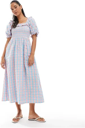 New Look Vestido estilo mesonera a cuadros vichy azules y rosas con mangas abullonadas de
