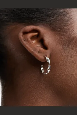 Accessorize Pendientes de aro con diseño retorcido de acero inoxidable chapado de