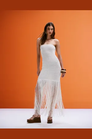 4th & Reckless Vestido corto color con escote palabra de honor y bajo flecos de croché de -Blanco