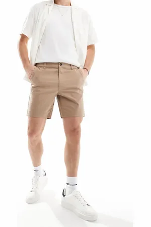 ASOS Pantalones cortos chinos ajustados en color de -Beis neutro