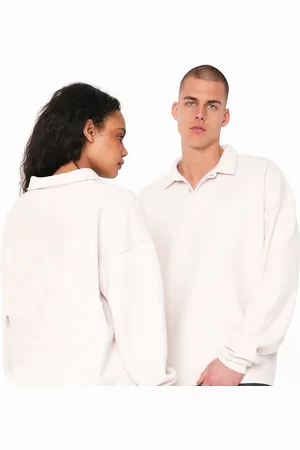 Multiply Apparel Sudadera blanco hueso extragrande con cuello tipo polo Inscription de