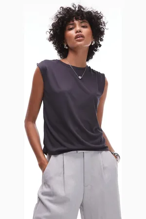 MANGO Camiseta con hombros fruncidos de tejido suave de