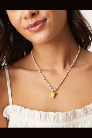 DesignB London Collar de cadena con perlas y colgante de limón de