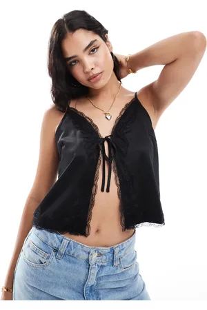 VERO MODA Top de tirantes con lazada delantera y detalle de encaje Aware de