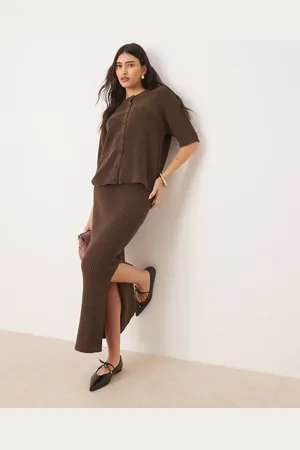 ASOS Falda semilarga marrón de punto de bouclé de (parte de un conjunto)