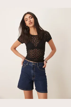 ASOS Camiseta negra de manga corta con diseño encogido de encaje de