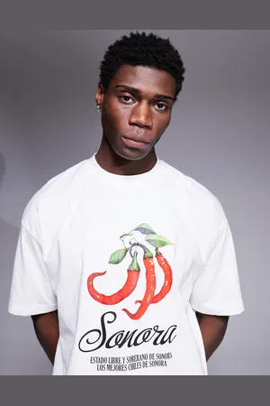 ASOS Camiseta blanca de corte cuadrado extragrande con estampado gráfico de guindilla de -Blanco
