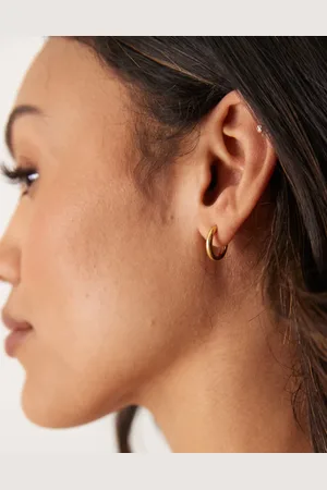 DesignB London Pendientes de aro dorados con diseño superpuesto de