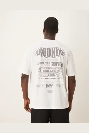 ASOS Camiseta blanca extragrande con estampado gráfico "Brooklyn" de
