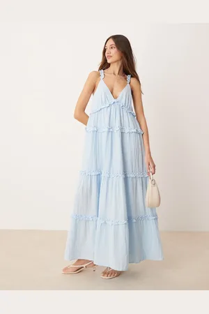 Y.A.S Vestido largo azul pálido de tirantes con detalle de volantes escalonados de