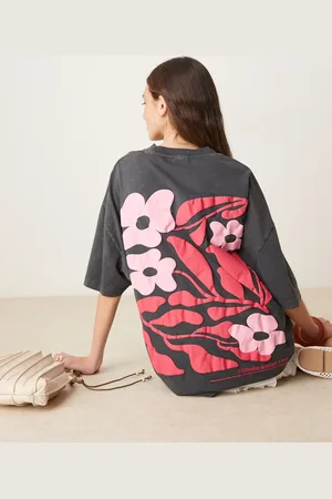 ASOS Camiseta lavado extragrande con estampado en relieve de flores rosas de