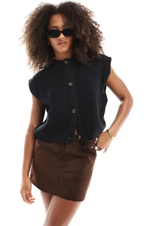 ASOS Chaleco de corte cuadrado con detalle de botones de punto de