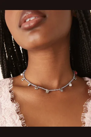 ASOS Collar con charms variados y cuentas de