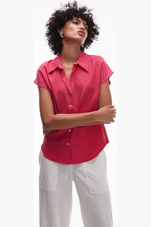 MANGO Camisa roja clásica sin mangas con bajo redondeado de satén de