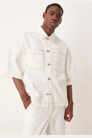ASOS Camisa vaquera color extragrande de manga corta con bolsillos de parche de (parte de un conjunto)-Blanco