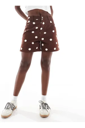 ASOS Pantalones cortos dad marrones con estampado de lunares de