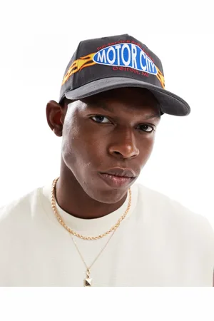 Hollister Gorra con botón de presión y detalle de coche de