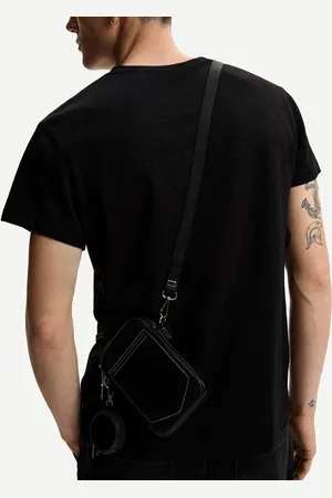Bershka Bolso Pouch Efecto Piel Contraste Hombre