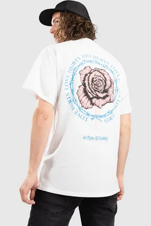 Any Means Necessary Love Hurts Camiseta blanco