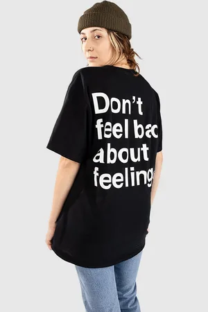 Petals and Peacocks Feeling Camiseta negro