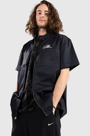 Lurking Class Look Back Zip Work Camisa negro