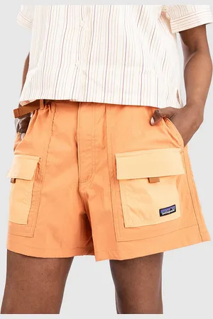 Patagonia Outdoor Everyday Pantalones Cortos rosado