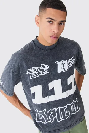 Boohoo Camiseta Oversize Recta Con Cuello Extendido Y Estampado En Relieve Desteñido