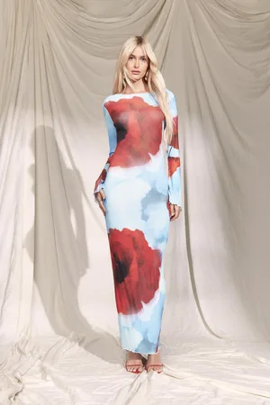 Boohoo Vestido Maxi Transparente Con Espalda En U Y Estampado De Flores