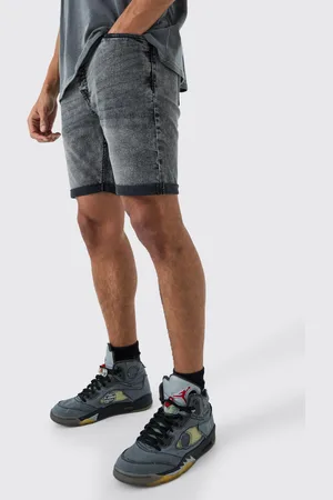 Boohoo Pantalones Cortos Vaqueros Pitillo Elásticos En Color Carbón