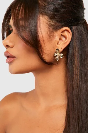 Boohoo Pendientes Con Flor Pulida