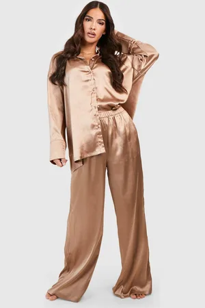 Boohoo Pijama Oversize De Raso Con Pantalón Largo Y Camisa